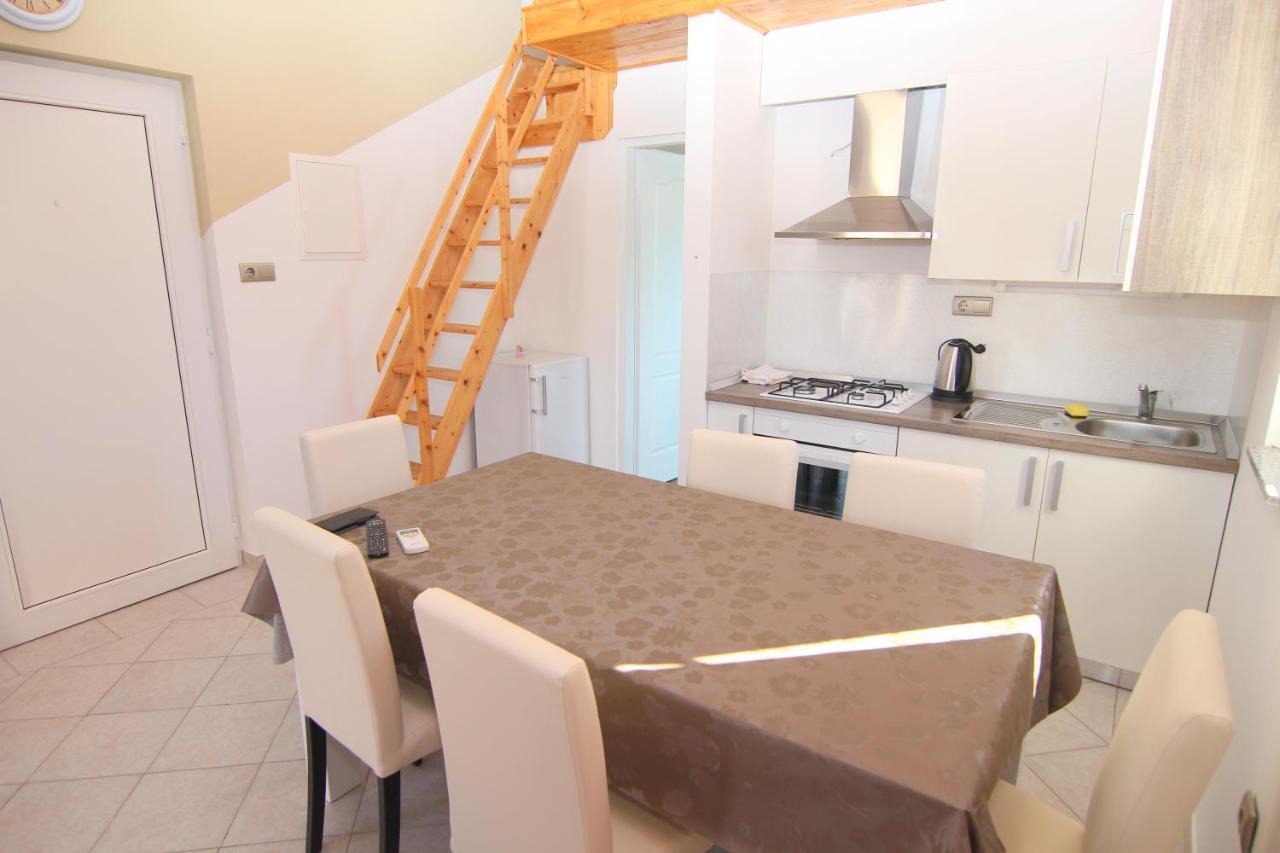 Apartments Ljubic Pag Town Zewnętrze zdjęcie