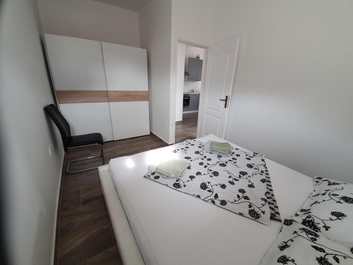 Apartments Ljubic Pag Town Zewnętrze zdjęcie